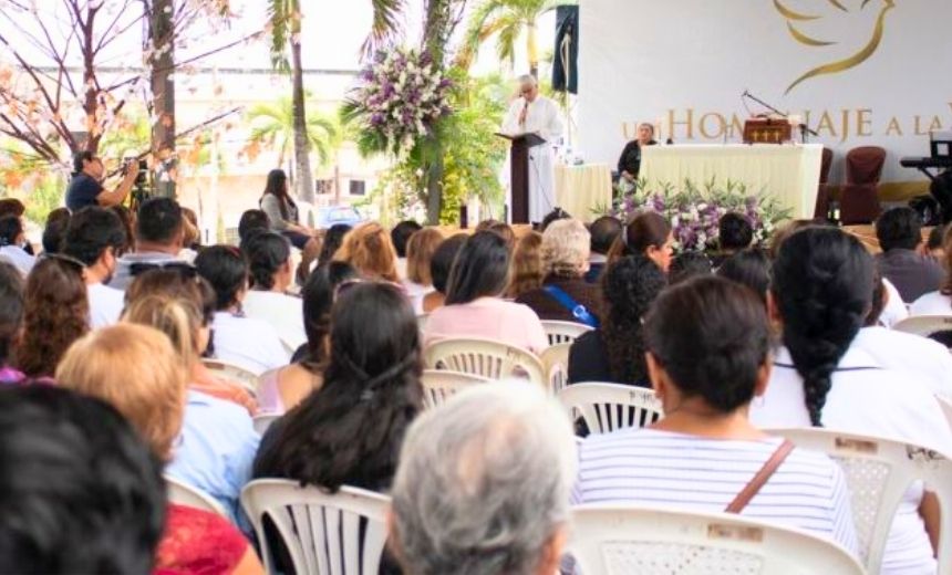 Un Homenaje de amor para los Fieles difuntos
